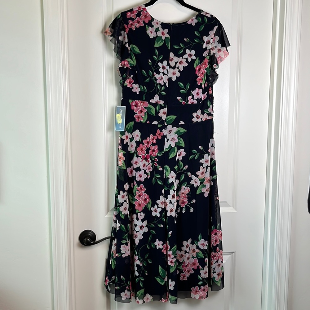 NWT 10P Jessica Howard pretty dress with flutter sleeves and pockets! - Picture 2 of 6